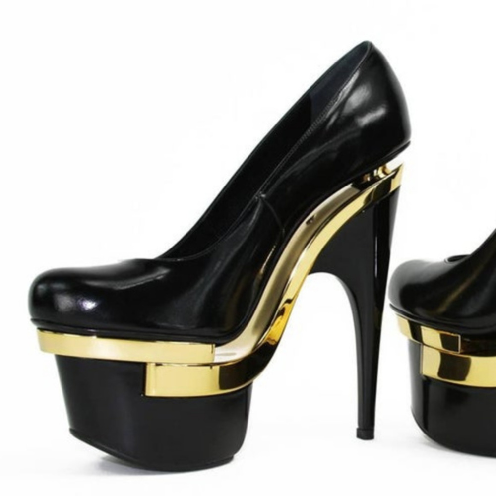 Versace Floating Pumps - Picture 2 of 8